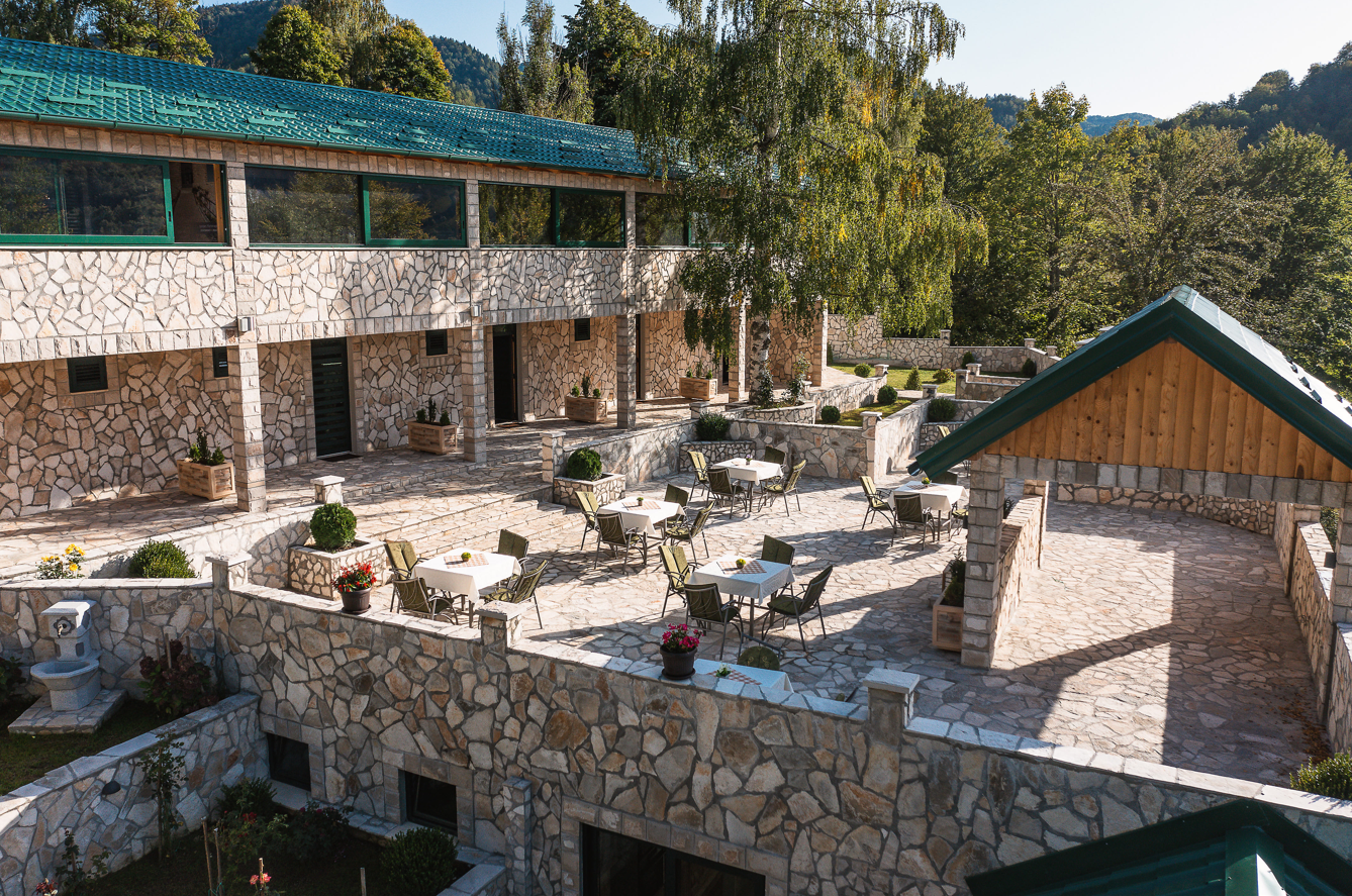 Image of Hotel - 3 Bedrooms - 3 Bathrooms for Sale in Montenegro-Kolasin-Montenegro, Image 5